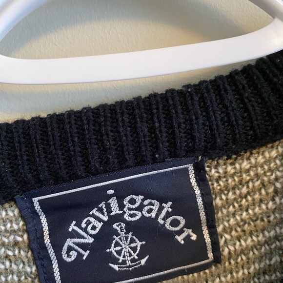 SOLD 🚫 Funky Sweater 🤩 - Picture 4 of 4